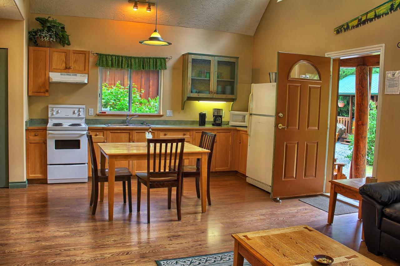 Wild Coast Wilderness Resort Port Renfrew Εξωτερικό φωτογραφία