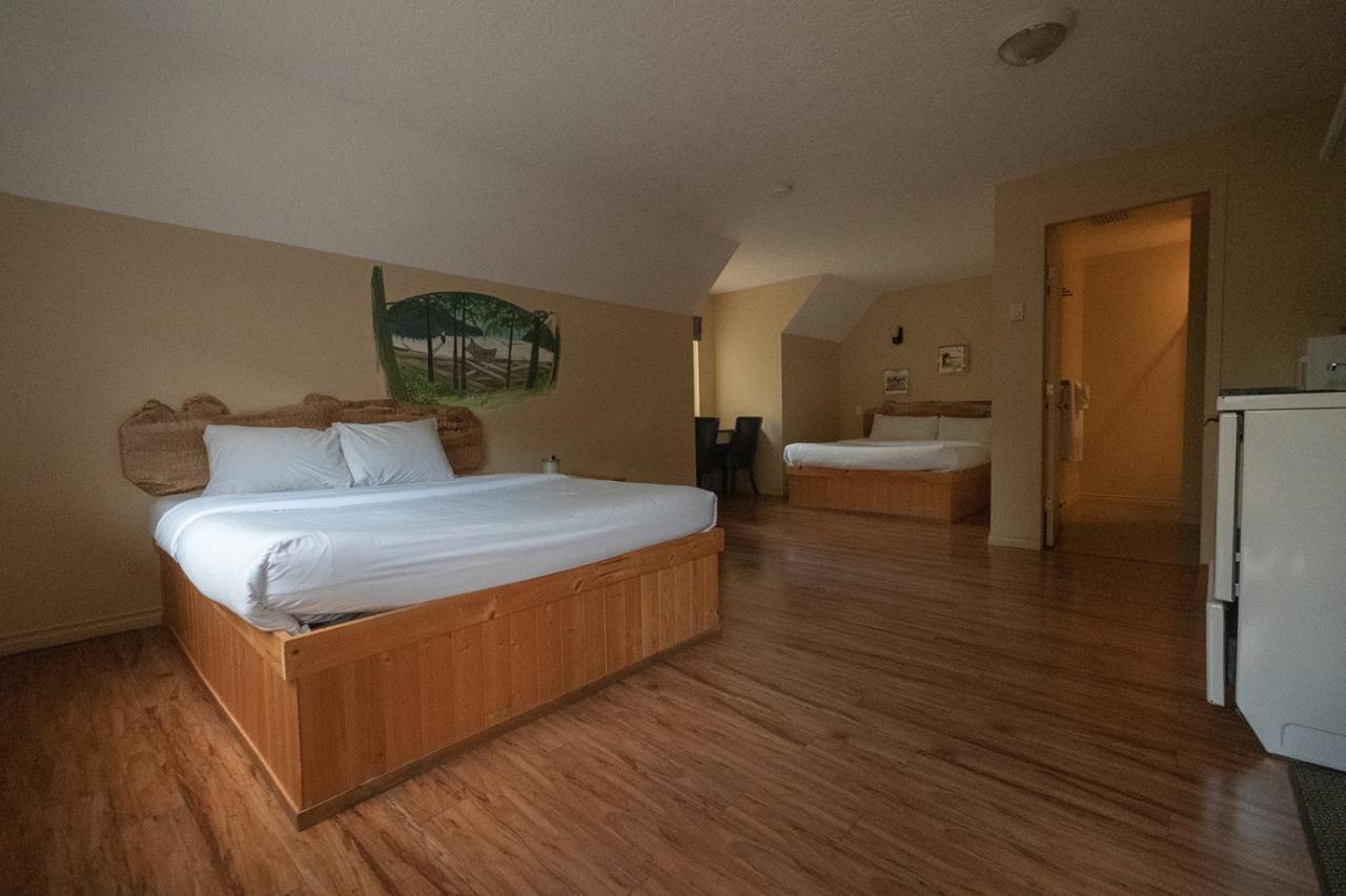 Wild Coast Wilderness Resort Port Renfrew Εξωτερικό φωτογραφία