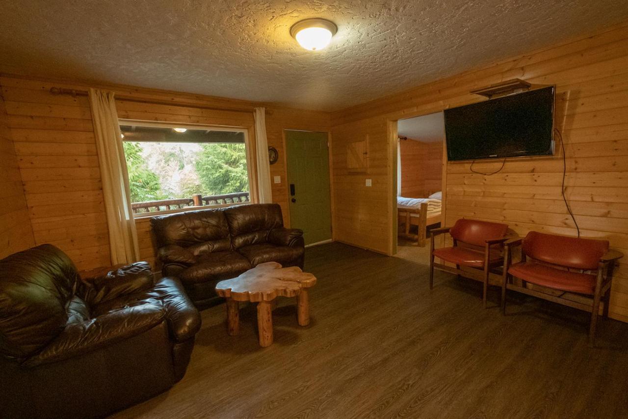 Wild Coast Wilderness Resort Port Renfrew Εξωτερικό φωτογραφία